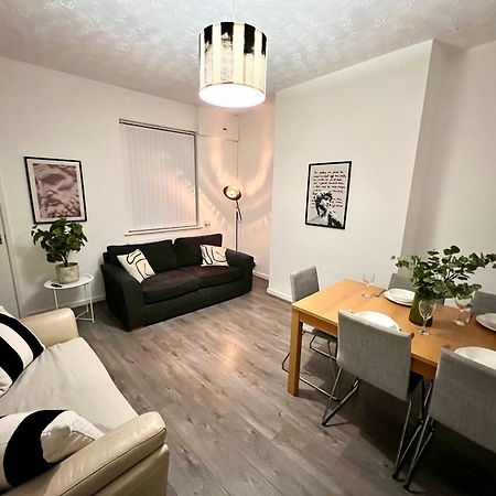 Spacious 3-Bedroom Family Home In Ince Zewnętrze zdjęcie