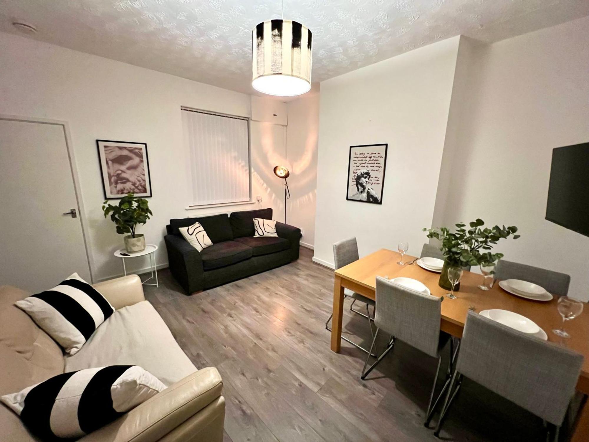 Spacious 3-Bedroom Family Home In Ince Zewnętrze zdjęcie